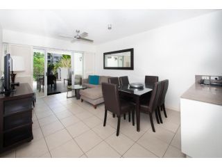 Palm Cove Beach Club 2 Bedroom Apartment Apartment, Palm Cove - 1