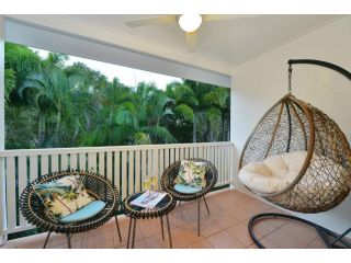 Palm Views - Luxury in the treetops Apartment, Port Douglas - 5