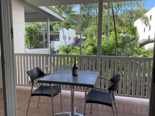 Palm Villas in Port #18 Apartment, Port Douglas - 2