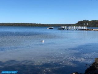 Panorama @ the Lake - Pet Friendly - 15 Mins to Hyams Beach Guest house, New South Wales - 3