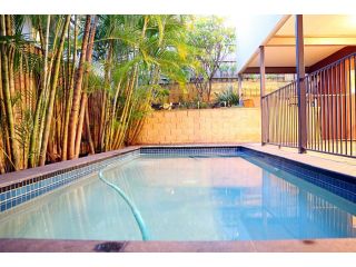 Spacious House in Heart of Surfers Paradise Guest house, Gold Coast - 5