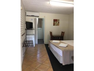 Paradise Motel Hotel, Mackay - 4