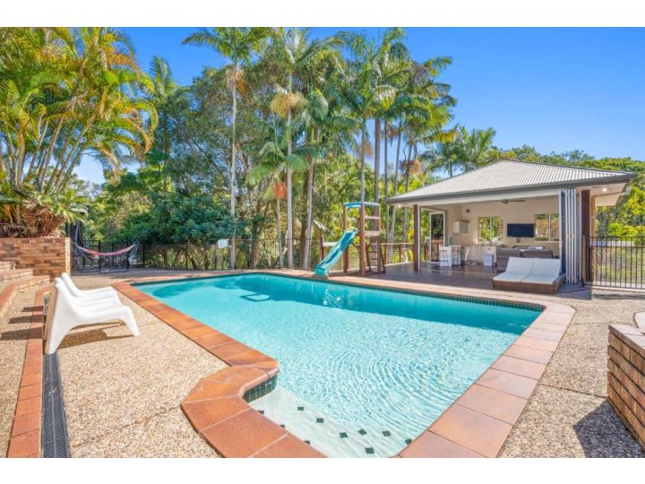 Paradise Retreat Resort Home with Waterfall & Pool on 2000m2 Guest house, Gold Coast - imaginea 2