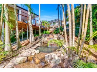 Paradise Retreat Resort Home with Waterfall & Pool on 2000m2 Guest house, Gold Coast - 3
