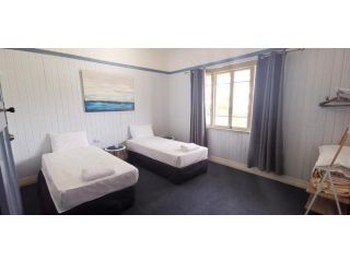 Park View Self-Contained Apartment, Bundaberg - 3