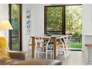 Parkedge Duplex North Facing to Noosa National Park Holiday at the Beach Guest house, Sunshine Beach - 4