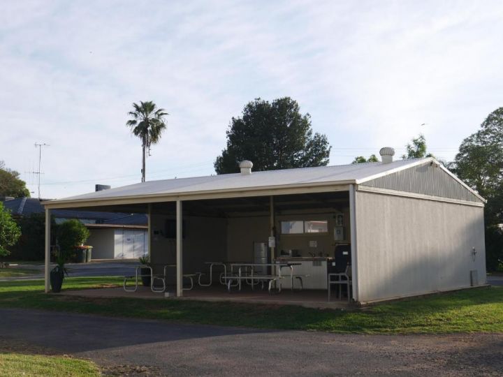 Parkes Country Cabins Campsite, Parkes - imaginea 5