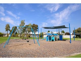 Parkview - Echuca Holiday Homes Guest house, Moama - 4