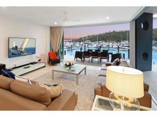 Pavillion 3 Absolute Waterfront 4 Bedroom 2 Lounge Room Plunge Pool + Golf Buggy Apartment, Hamilton Island - 5