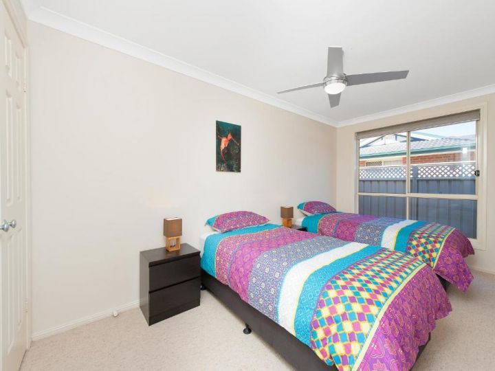 Pawprints Guest house, Corlette - imaginea 11