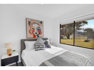 Peaceful farm-stay with cosy fireplace Apartment, New South Wales - 5
