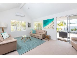 Peaceful Holiday Living, Noosa Heads Guest house, Noosa Heads - 3