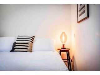 5 mins to Perth Airport-Immaculate and joyful house on Stanley Guest house, Perth - 5