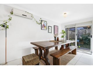 Peaceful & Modern 3 Bedroom Home Perfect For The Family Guest house, Queensland - 5