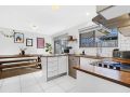 Peaceful & Modern 3 Bedroom Home Perfect For The Family Guest house, Queensland - thumb 10