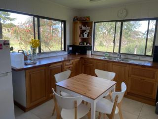 Pear Tree Cottage Apartment, Queensland - 1