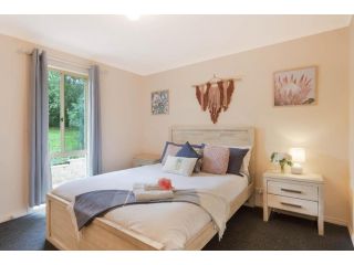 Pelican Lake Holiday House Guest house, Merimbula - 1