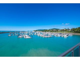 Penthouse At The Point - Airlie Beach Apartment, Airlie Beach - 4