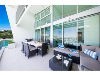 Penthouse At The Point - Airlie Beach Apartment, Airlie Beach - 1