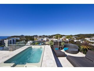 Penthouse Palace - Luxurious Harbourview Location Guest house, Nelson Bay - 3