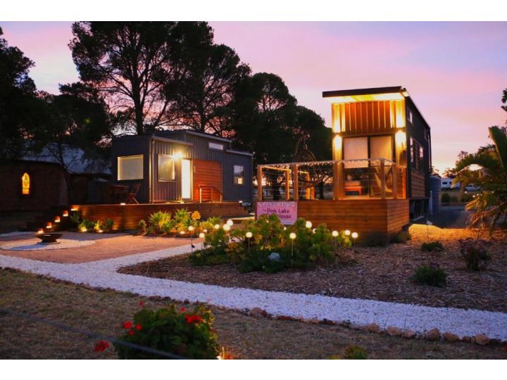 Pink Lake Tiny House - &#x27;Peony&#x27; Bed and breakfast, South Australia - imaginea 4