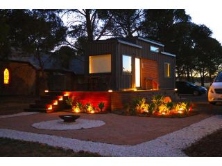 Pink Lake Tiny House - 'Peony' Bed and breakfast, South Australia - 1