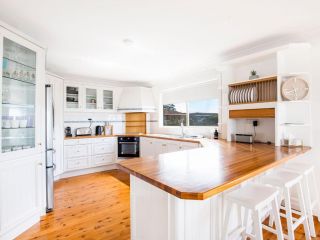 Peppertree Jervis Bay - Pet Friendly Beachfront with Sea Views Guest house, Callala Beach - 5