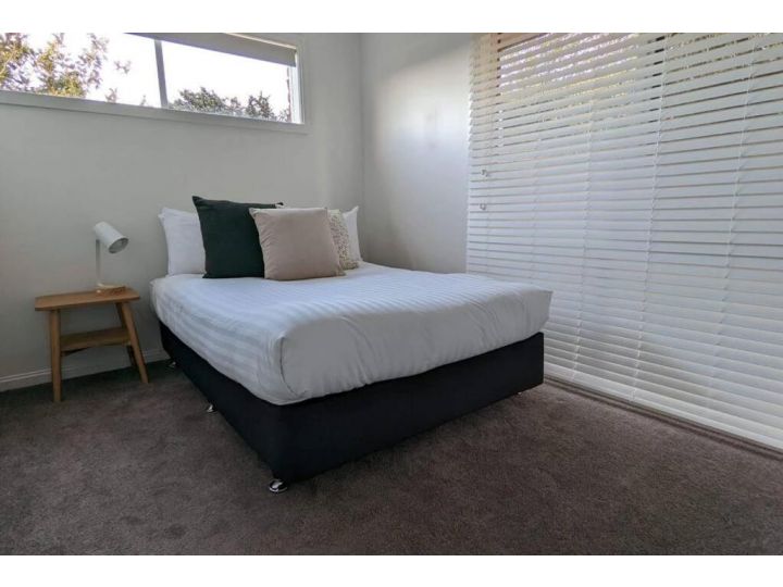 Perfect for groups and families Apartment, Royal Park - imaginea 10