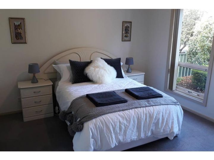 Perfect Location Central Modern Cottage - Free WiFi Guest house, Victor Harbor - imaginea 8