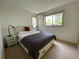 PERFECT LOCATION CLOSE TO TOWN and BEACH WIFI INCLUDED Guest house, Inverloch - 4