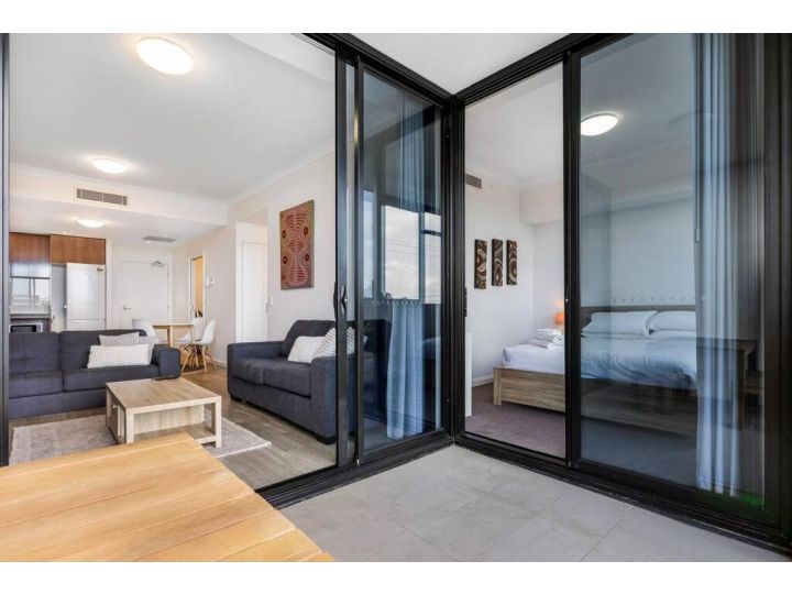 Perfectly located 2 bedroom Hope Island gem... Apartment, Gold Coast - imaginea 7