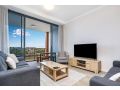 Perfectly located 2 bedroom Hope Island gem... Apartment, Gold Coast - thumb 4