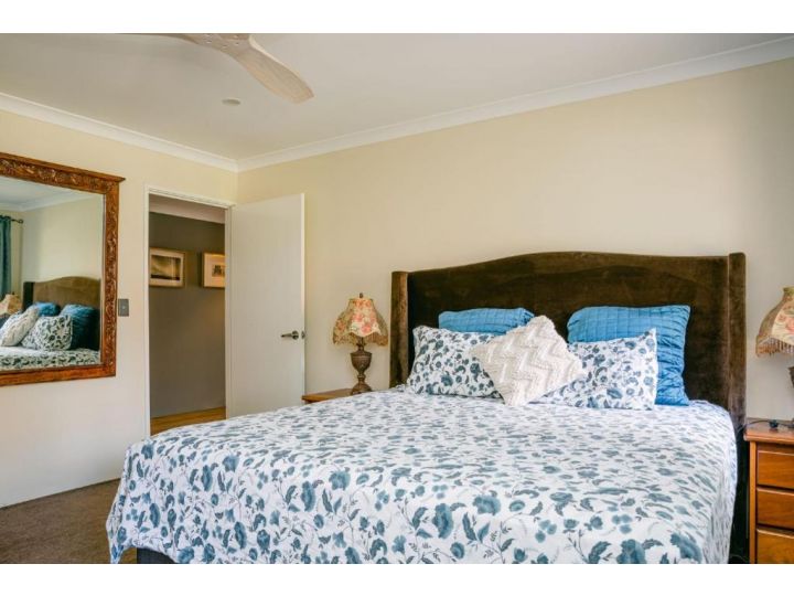 Pet Friendly Beautiful Family Home Minutes Walk From The Busselton Beachfront Guest house, Vasse - imaginea 5
