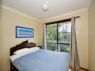 Pet Friendly on Pelican - Close to Myall River Guest house, Hawks Nest - 5