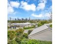 Pet Friendly Family Home In Brisbane - Relocations and Family Stays - Fast Internet - Parking - Netflix Guest house, Brisbane - thumb 7