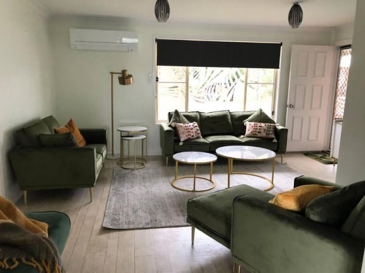 Pet friendly home with pool and boat parking. Guest house, Iluka - imaginea 16