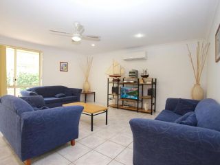 SeaWest - Pet Friendly Guest house, Hawks Nest - 1