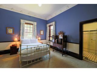 Petersons Armidale Winery and Guesthouse Guest house, Armidale - 4