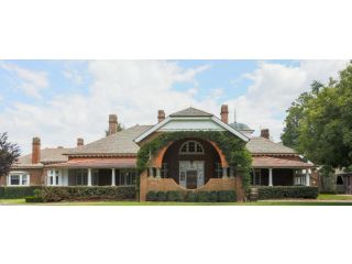 Petersons Armidale Winery and Guesthouse Guest house, Armidale - 2