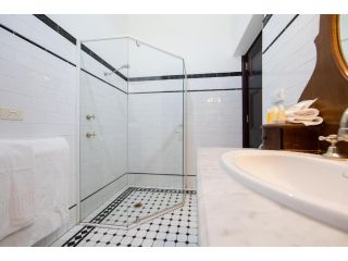 Petersons Armidale Winery and Guesthouse Guest house, Armidale - 3