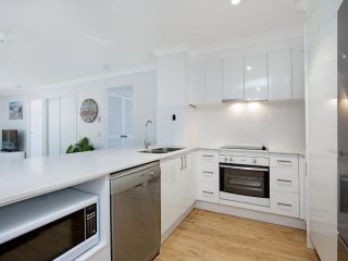 Peurto Vallerta Unit 2 Apartment, Gold Coast - 3