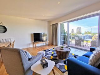 Phoenix Apartments Apartment, Lorne - 1