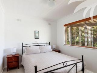 Picture perfect Lizzie Palms 2 Apartment, Elizabeth Beach - 2
