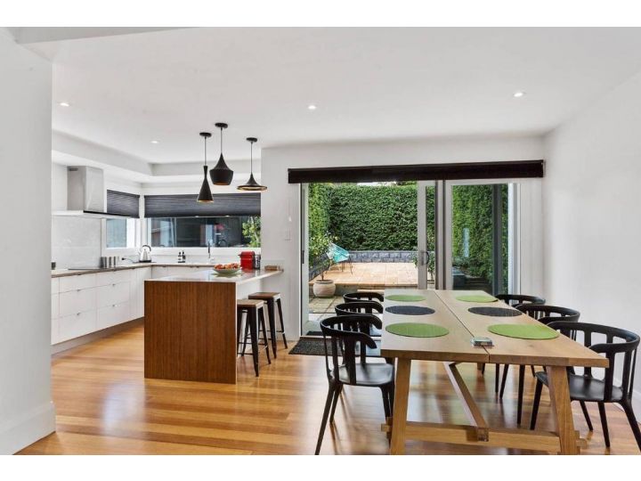 Pillinger Street - luxurious renovated home Guest house, Hobart - imaginea 2