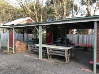 Pinewood Caravan Park Campsite, Victoria - 2