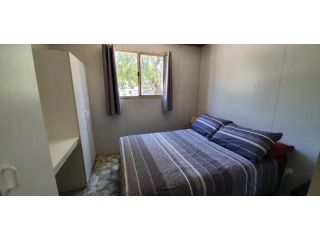 Pinjarra Caravan Park and Cabins Accomodation, Western Australia - 5