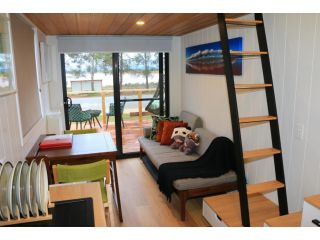 The Pink Lake Tiny House - 'Sakura' Guest house, South Australia - 5