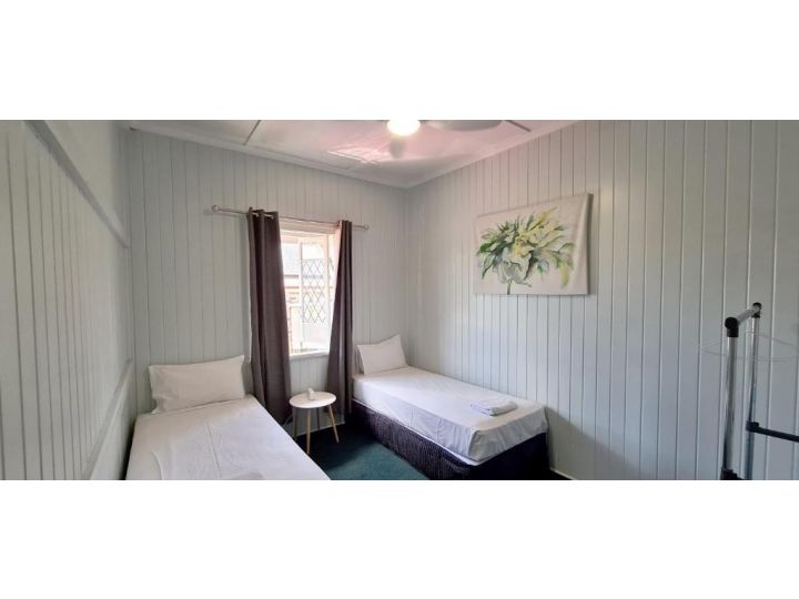 Pleasant Place to stay near the Park + FREE WiFi Apartment, Bundaberg - imaginea 10
