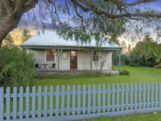 Plovers Rest - central 3 bedroom cottage with small orchard Guest house, Port Fairy - 2