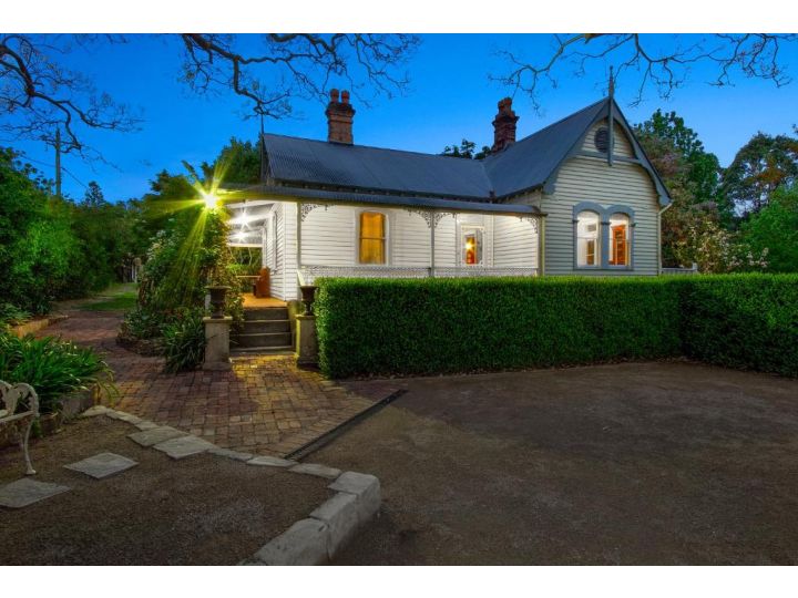 Plynlimmon-1860 Heritage Cottage & Private Room 50m from Heritage Cottage Guest house, Kurrajong - imaginea 2